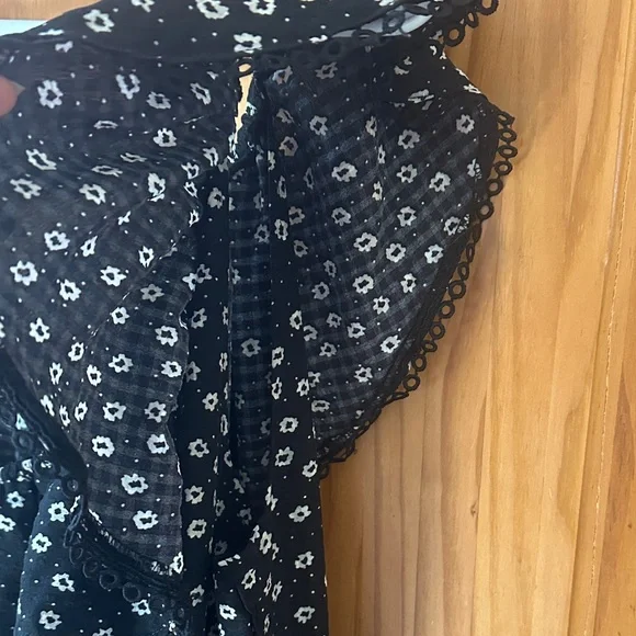 DAVI & DANI Black and White Floral Kids Dress - Picture 6 of 6